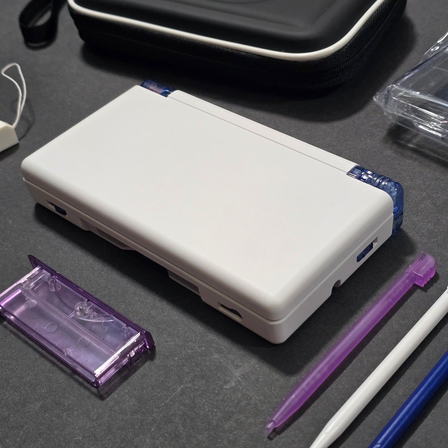 Nintendo DS Lite CUSTOM - White/ Blue & Purple Gradient Blue/Purple LED, Bundle