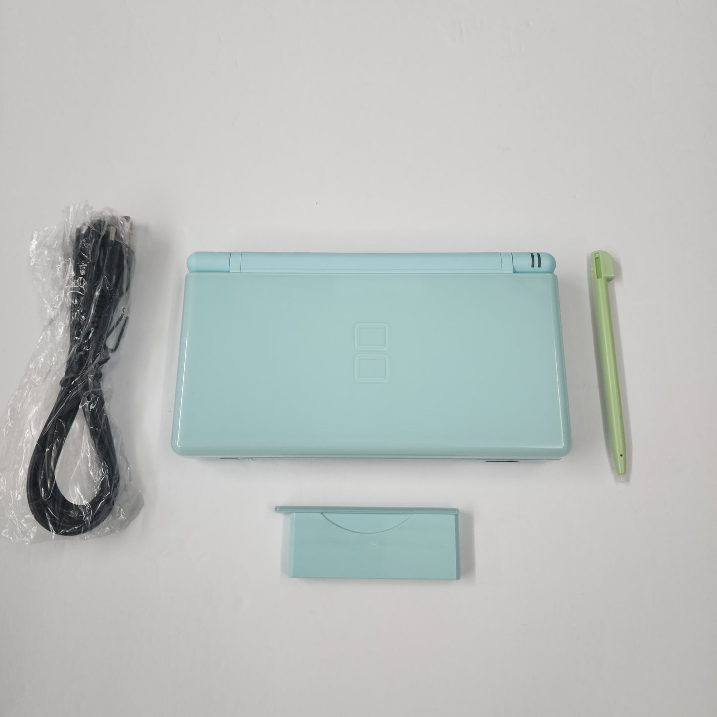 EXCELLENT CONDITION Nintendo DS Lite System w/ OEM stylus, GBA cover, USB Charger - Refurbished