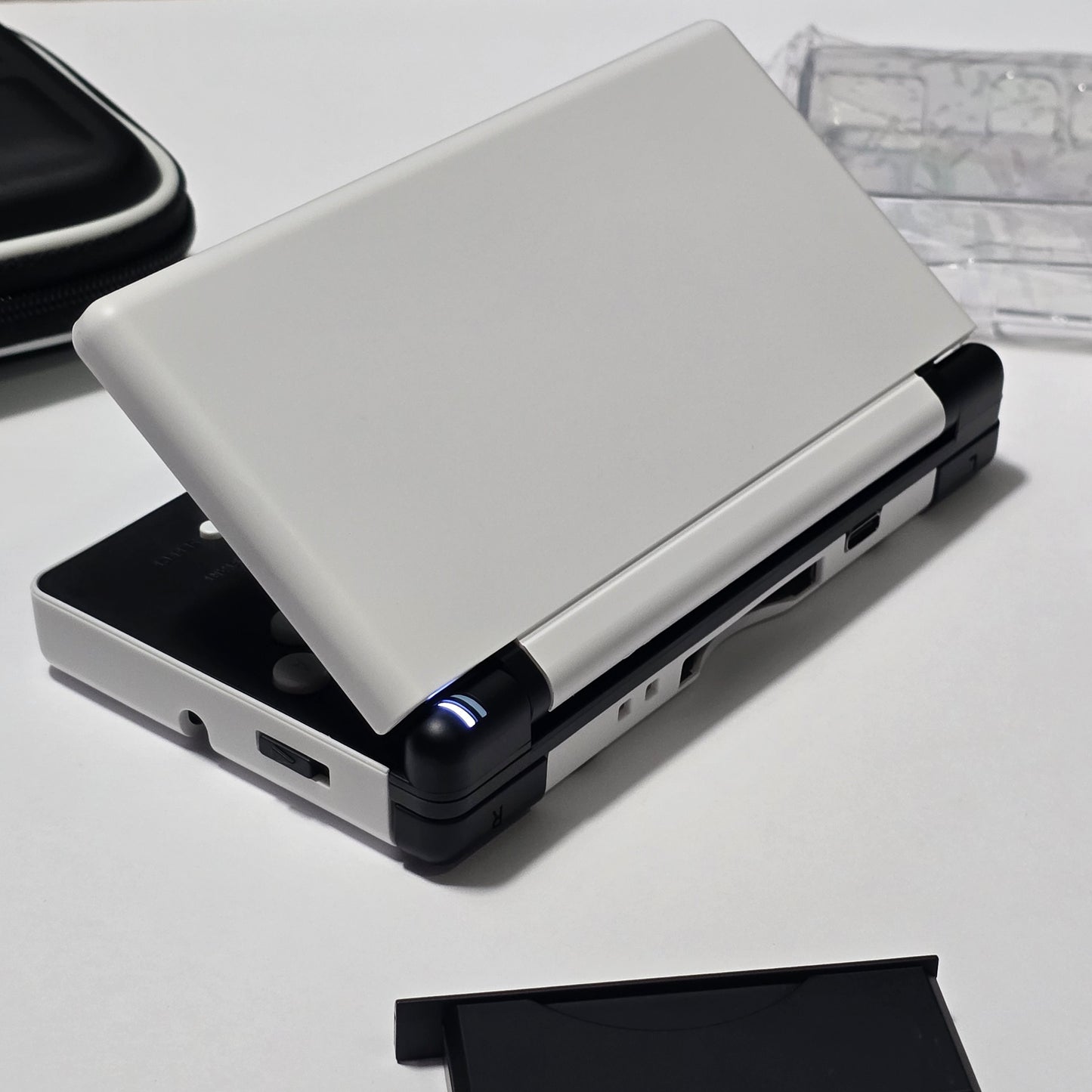 Nintendo DS Lite IPS SCREENS CUSTOM - White/Black w/ Mods & Bundle