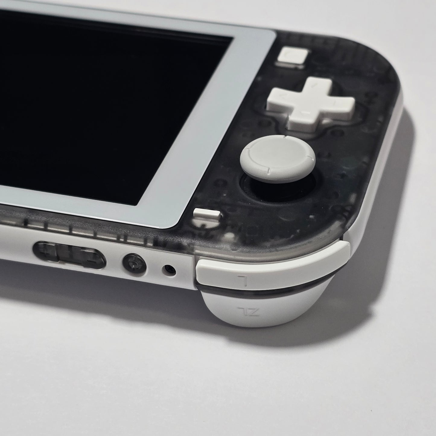 Nintendo Switch Lite CUSTOM - White & Clear Black